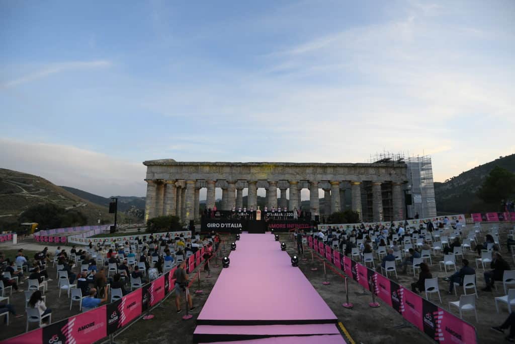 Une cérémonie d'ouverture du Giro d'Italia pas comme les autres.