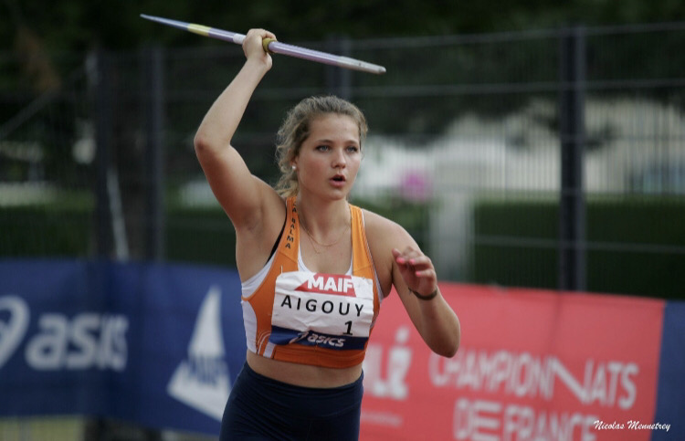 Spécialiste du javelot, Jona Aigouy s'est distinguée en 2021, avec le bronze aux Europe Espoirs et une 2e place à la coupe d'Europe par équipes.