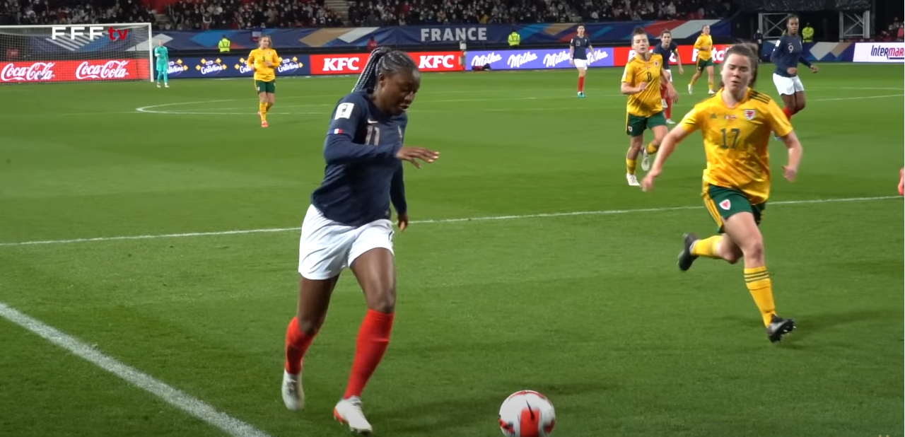 France Galles foot - Hier soir, l’équipe féminine de foot s’est imposée (2-0) face au Pays de Galles lors des éliminatoires à la Coupe du monde 2023