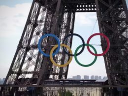 Les Jeux Olympiques prônent la neutralité politique, mais certains athlètes font tout de même passer leur message...